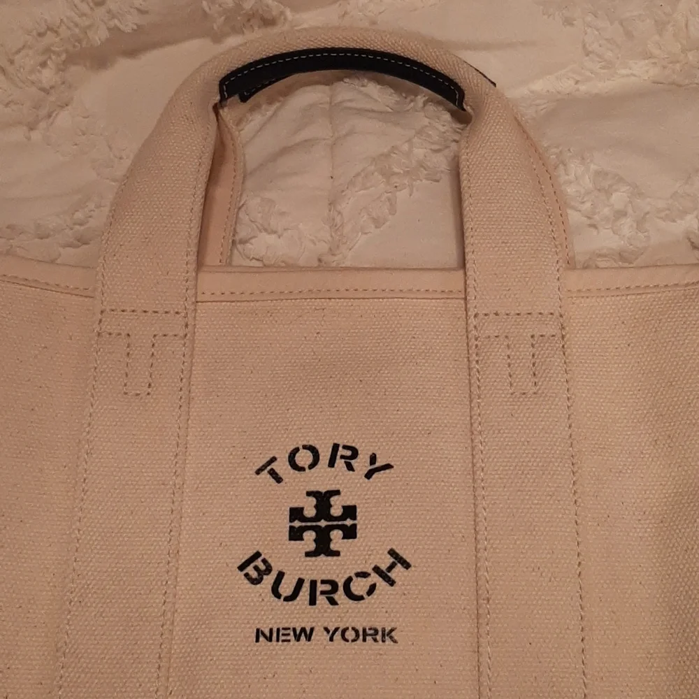 TORY BURCH Natural Canvas Logo Tote Bag - Picture 3 of 13